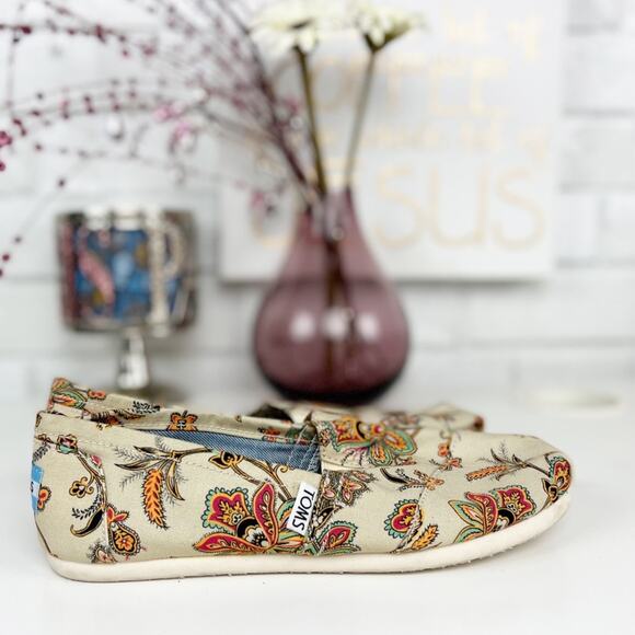 TOMS NWOT‎ Classic Vintage Paisley Canvas Slip On Alpargata Flats Shoes Size 6W - Picture 8 of 12